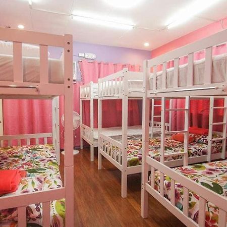 Hostel Peach Haven Cebu Stadt Exterior foto