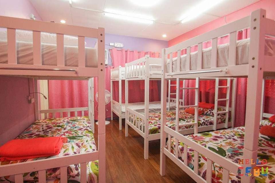 Hostel Peach Haven Cebu Stadt Exterior foto