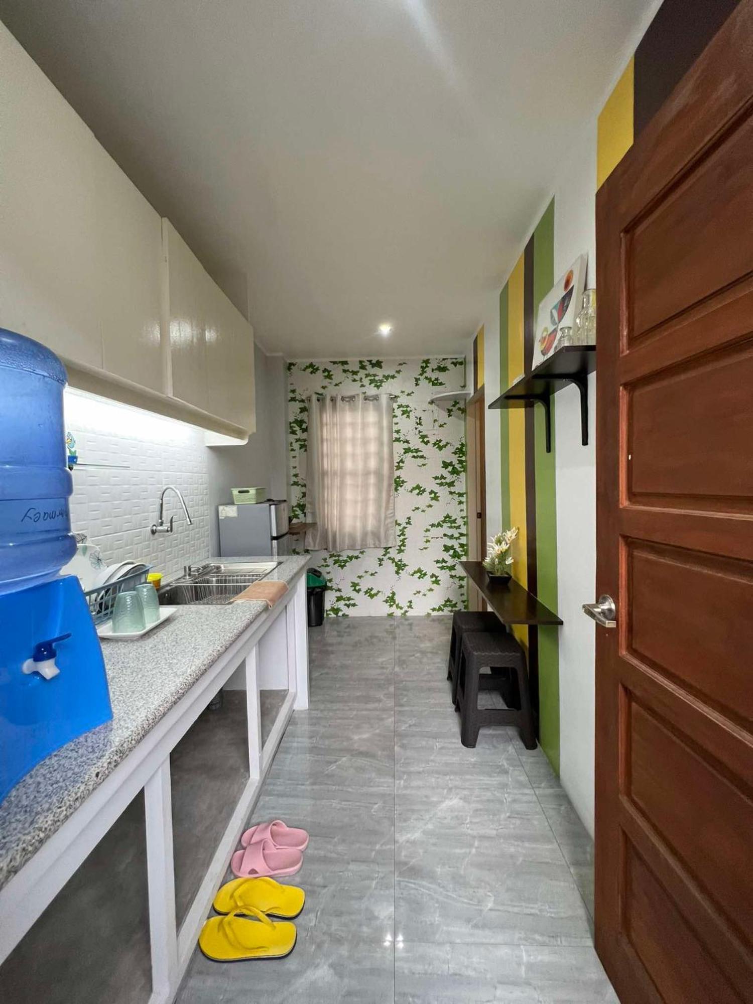 Hostel Peach Haven Cebu Stadt Exterior foto